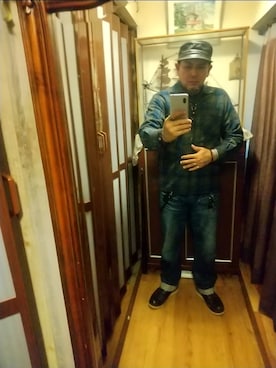 「アイテム（トップス）」を使った、ヒーコー.ブコーさん（メンズ・166cm）の秋コーディネート