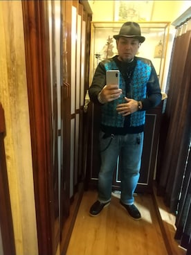 「アイテム（デニムパンツ）」を使った、ヒーコー.ブコーさん（メンズ・166cm・40代）の冬コーディネート