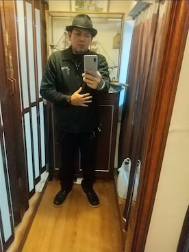 「アイテム（シューズ）」を使った、ヒーコー.ブコーさん（メンズ・166cm）の秋コーディネート