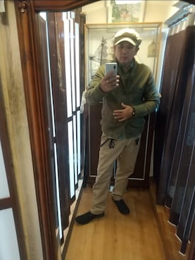 「アイテム（キャスケット）」を使った、ヒーコー.ブコーさん（メンズ・166cm）の秋コーディネート