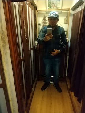 「アイテム（メッセンジャーバッグ）」を使った、ヒーコー.ブコーさん（メンズ・166cm）の秋コーディネート