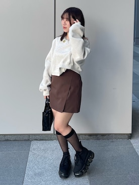 「w closet（ダブルクローゼット）のアイテム（Tシャツ/カットソー）」を使った、ひなこさん（レディース・153cm）の春コーディネート