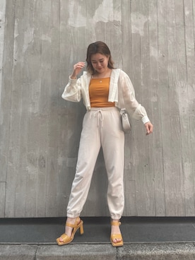 「スクエアトゥ」｜「アイテム（スウェットパンツ）」を使った、YUUKA さん（レディース・162cm）の春コーディネート