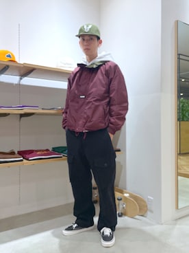 「XLARGE（エクストララージ）のアイテム（ナイロンジャケット）」を使った、塩田裕典さん（メンズ・173cm）の秋コーディネート