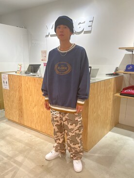 「エクストララージ」｜「アイテム（キャップ）」を使った、塩田裕典さん（メンズ・173cm）の秋コーディネート