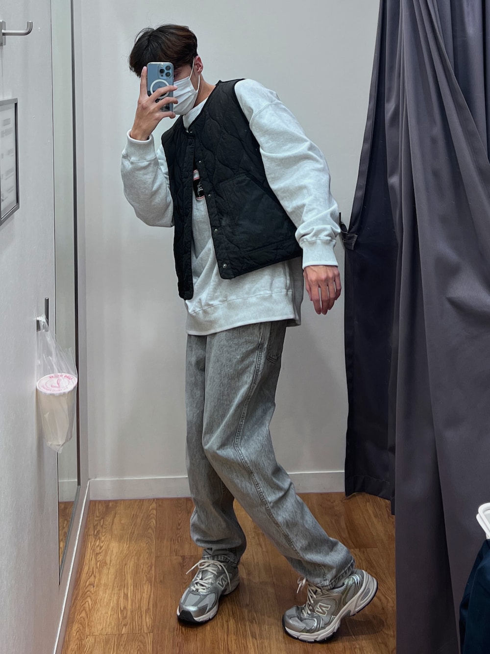 「休閒、AMERICAN HOLIC、Japan、dress」｜「XLARGEのアイテム（トップス、ホワイト系）」を使った、jeremy さん（メンズ・176cm）の春コーディネートの1枚目の写真