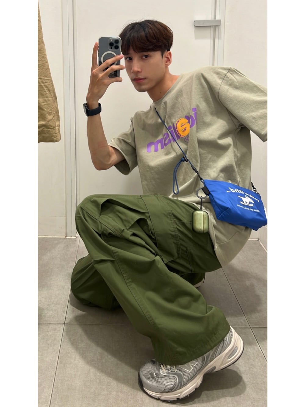 「GUのアイテム（パンツ、グリーン系）」を使った、jeremy さん（メンズ・180cm）の春コーディネートの1枚目の写真