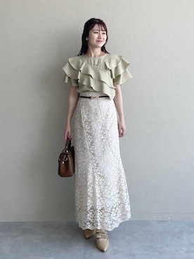 「アイテム（パンプス、ゴールド系）」を使った、MiOさん（レディース・155cm）の夏コーディネート