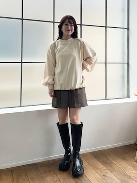 「mysty woman（ミスティウーマン）のアイテム（スウェット）」を使った、MiOさん（レディース・155cm）の秋コーディネート