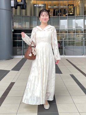 「アイテム（キーホルダー）」を使った、MiOさん（レディース・155cm）の秋コーディネート