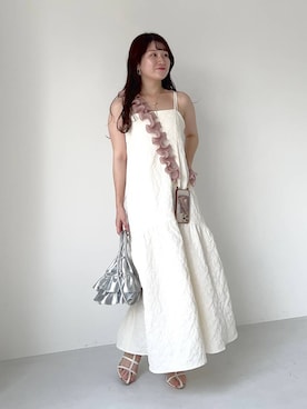 「アイテム（スマホグッズ、ピンク系）」を使った、MiOさん（レディース・155cm）の夏コーディネート