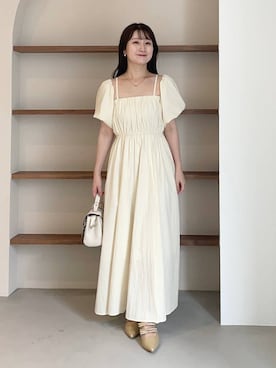 「アイテム（パンプス、ゴールド系）」を使った、MiOさん（レディース・155cm）の夏コーディネート