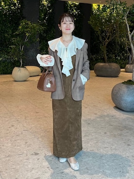 「アイテム（キーホルダー）」を使った、MiOさん（レディース・155cm）の秋コーディネート