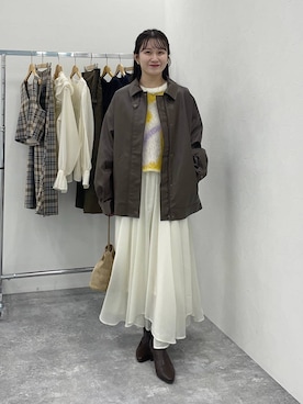 「アイテム（シュシュ）」を使った、MiOさん（レディース・155cm）の秋コーディネート