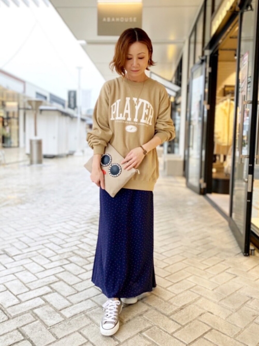 「カジュアル、春カラー、休日コーデ、低身長コーデ、大人カジュアル、スエット、春服みてみて、キレイめ、abahouse mavie、Rougevif」｜「abahouse mavieのアイテム（スウェット、ベージュ系）」を使った、Takemotoさん（レディース・155cm）の春コーディネートの1枚目の写真