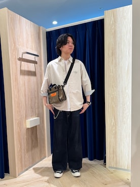 「UNIVERSAL OVERALL（ユニバーサルオーバーオール）の【UNIVERSAL OVERALL】2WAY mini shoulder（ショルダーバッグ、グリーン系）」を使った、ふなさん（メンズ・178cm）の春コーディネート