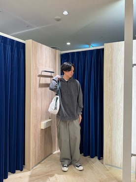 「GLOSTER（グロスター）のアイテム（トップス）」を使った、ふなさん（メンズ・178cm）の秋コーディネート