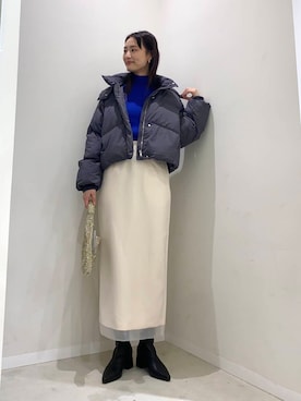 「冬の差し色コーデ」｜「アイテム（ダウンジャケット/コート）」を使った、AI.Uさん（レディース・168cm）の冬コーディネート