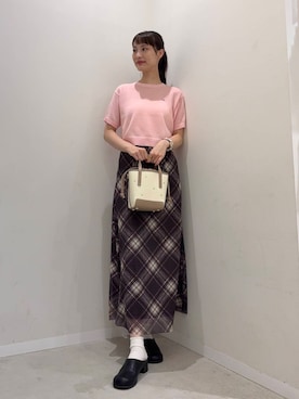 「アイテム（スリッポン）」を使った、AI.Uさん（レディース・168cm）の夏コーディネート