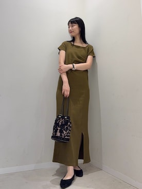 「キレイめコーデ」｜「アイテム（ハンドバッグ）」を使った、AI.Uさん（レディース・168cm）の夏コーディネート