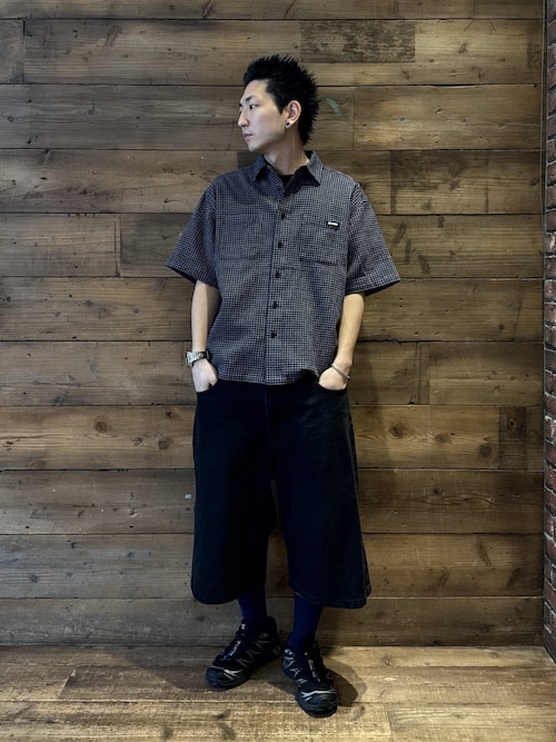 STITCHED LOGO DENIM SHORTS（デニムパンツ）｜XLARGE（エクストラ