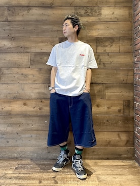 「XLARGE（エクストララージ）のSLANTED OG S/S TEE（Tシャツ/カットソー、ホワイト系）」を使った、柚木 伊織さん（メンズ・175cm）の夏コーディネート