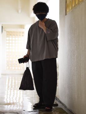 「巾着バッグ」｜「アイテム（音楽/本・雑誌）」を使った、JUKIYA.さん（メンズ・162cm）の夏コーディネート