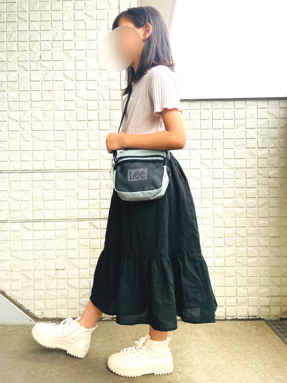 「夏コーデ、キッズコーデ、カジュアル、プチプラコーデ、小学生、女の子コーデ、LEE、ZARA KIDS、GLOBAL WORK、スカート」｜「LOVETOXICのメローロックテレコ半袖Tシャツ（Tシャツ/カットソー、ホワイト系）」を使った、saaちん⭐︎*さん（キッズ・130cm）の夏コーディネートの1枚目の写真