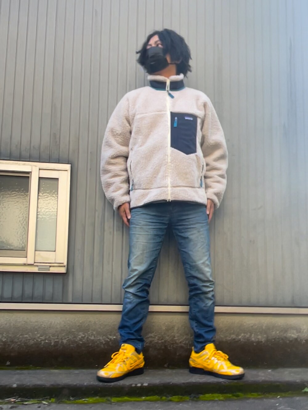 「デニム、NIKE、冬コーデ、フリース、パタゴニア、patagonia、dunk、OFF-WHITE、レトロX、NIKE×offwhite、ラバーダンク」｜「patagoniaのパタゴニア PATAGONIA メンズ フリース ジャケット 23056＜Men's Classic Retro-X Jacket メンズ クラシック レトロX ジャケット＞（その他アウター、ベージュ系）」を使った、yfc  さん（メンズ・176cm）の冬コーディネートの1枚目の写真