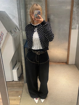 「WHO'S WHO gallery（フーズフーギャラリー）のアイテム（パンプス）」を使った、RIHOさん（レディース・166cm）の秋コーディネート