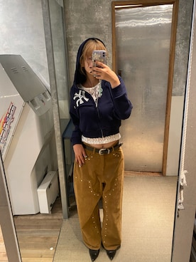 「WHO'S WHO gallery（フーズフーギャラリー）のアイテム（パンプス）」を使った、RIHOさん（レディース・166cm）の秋コーディネート