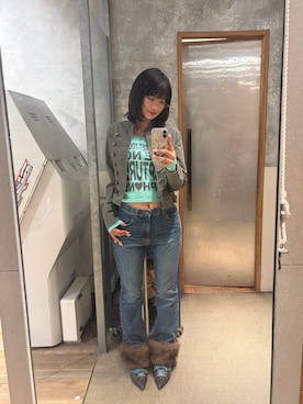 「WHO'S WHO gallery（フーズフーギャラリー）の【WEB限定】メッセージL/Sトップス（Tシャツ/カットソー、グリーン系）」を使った、RIHOさん（レディース・166cm）の夏コーディネート