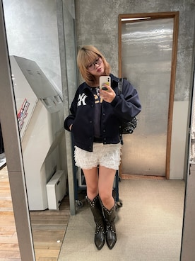 「アイテム（スタジャン）」を使った、RIHOさん（レディース・166cm）の秋コーディネート