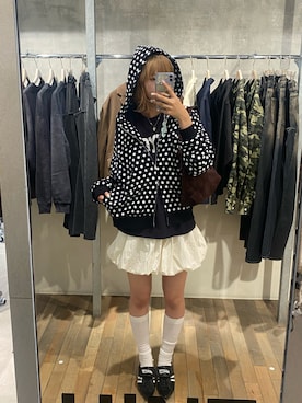 「WHO'S WHO gallery（フーズフーギャラリー）のアイテム（パンプス）」を使った、RIHOさん（レディース・166cm）の秋コーディネート