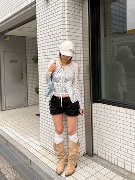 「WHO'S WHO gallery（フーズフーギャラリー）のギャザーコイルブラウス(ドット柄)（シャツ/ブラウス、ホワイト系）」を使った、RIHOさん（レディース・166cm）の春コーディネート