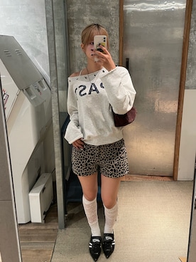 「WHO'S WHO gallery（フーズフーギャラリー）のアイテム（パンプス）」を使った、RIHOさん（レディース・166cm）の秋コーディネート