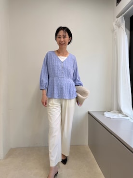 「MICO COULIER（ミコクリエ）のブイネックタックブラウス（シャツ/ブラウス、ブルー系）」を使った、nolkokoさん（レディース・168cm）の春コーディネート