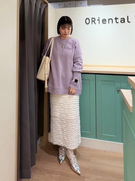 「ORiental TRaffic（オリエンタルトラフィック）のカット デザイン ストラップ パンプス /61114（パンプス、シルバー系）」を使った、Hinanoさん（レディース・163cm）の春コーディネート