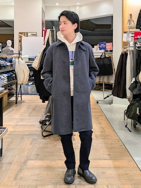 「アイテム（ステンカラーコート）」を使った、もりもんさん（メンズ・171cm・30代）の秋コーディネート