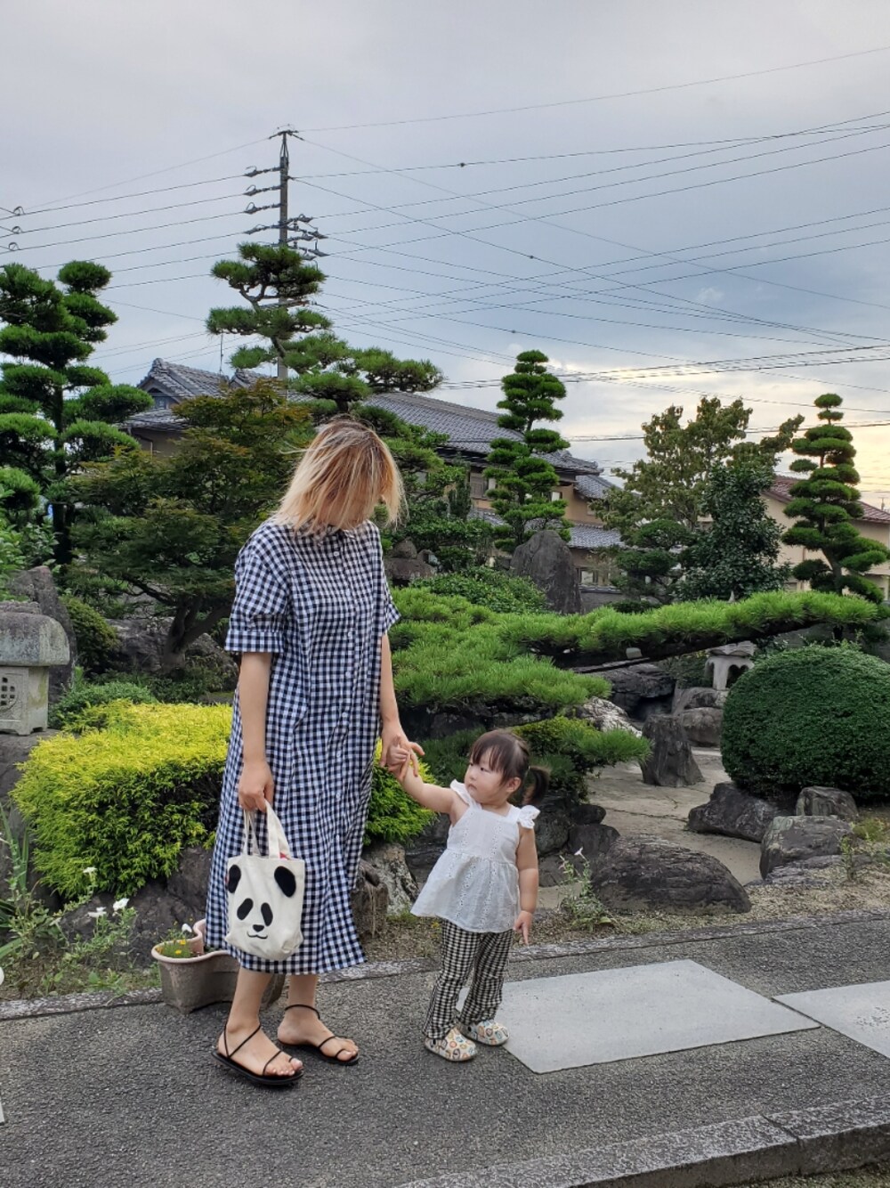 「夏、シャツワンピ、シンプルコーデ、親子コーデ」｜「ABITOKYOのアイテム（シャツワンピース、その他）」を使った、lin9087さん（レディース・164cm）の夏コーディネートの1枚目の写真