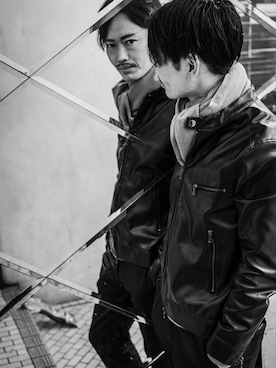 「no brand（ノーブランド）のアイテム（ジャケット/アウター、ブラック系）」を使った、中小路秀雄さんの春コーディネート