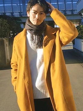 「no brand（ノーブランド）のアイテム（ジャケット/アウター、ベージュ系）」を使った、中小路秀雄さんの冬コーディネート