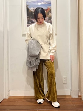 「アイテム（ストール/ショール）」を使った、natsuha612さん（レディース・158cm）の秋コーディネート