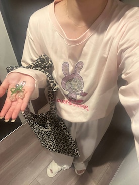 「tiny tiny（ティニーティニー）のアイテム（バッグ）」を使った、tomoneさん（レディース・158cm）の春コーディネート