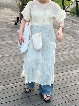 「tiny tiny（ティニーティニー）のアイテム（バッグ）」を使った、tomoneさん（レディース・158cm）の夏コーディネート