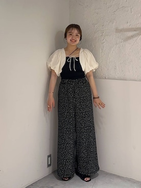 「LOWRYS FARM（ローリーズファーム）のＰＵＴＯＮボレロ　108011（カーディガン/ボレロ）」を使った、tomoneさん（レディース・158cm）の春コーディネート