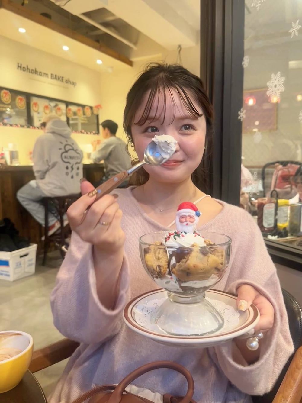 「LOWRYS FARM、ワントーン、女子ウケ、着痩せ・細見え、ローリーズスタイル_LOWRYS FARM、大人女子カジュアル_LOWRYS FARM」｜「LEPSIMの7ゲージドロストチュニックワンピース　133411（チュニック、ピンク系）」を使った、tomoneさん（レディース・158cm）の秋コーディネートの1枚目の写真