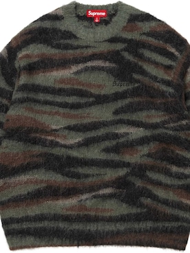 「アイテム（トップス）」を使った、0540925さん（メンズ・181cm）の秋コーディネート