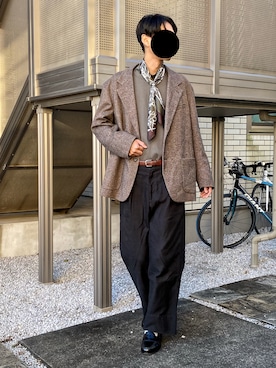 「Ellno Loset（エルノロゼット）のアイテム（バンダナ/スカーフ）」を使った、AKIRAさん（メンズ・180cm）の冬コーディネート