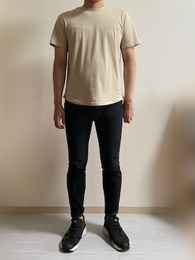 「SHEINのアイテム（Tシャツ/カットソー、ベージュ系）」を使った、junpapa0811さん（メンズ・181cm）の夏コーディネート